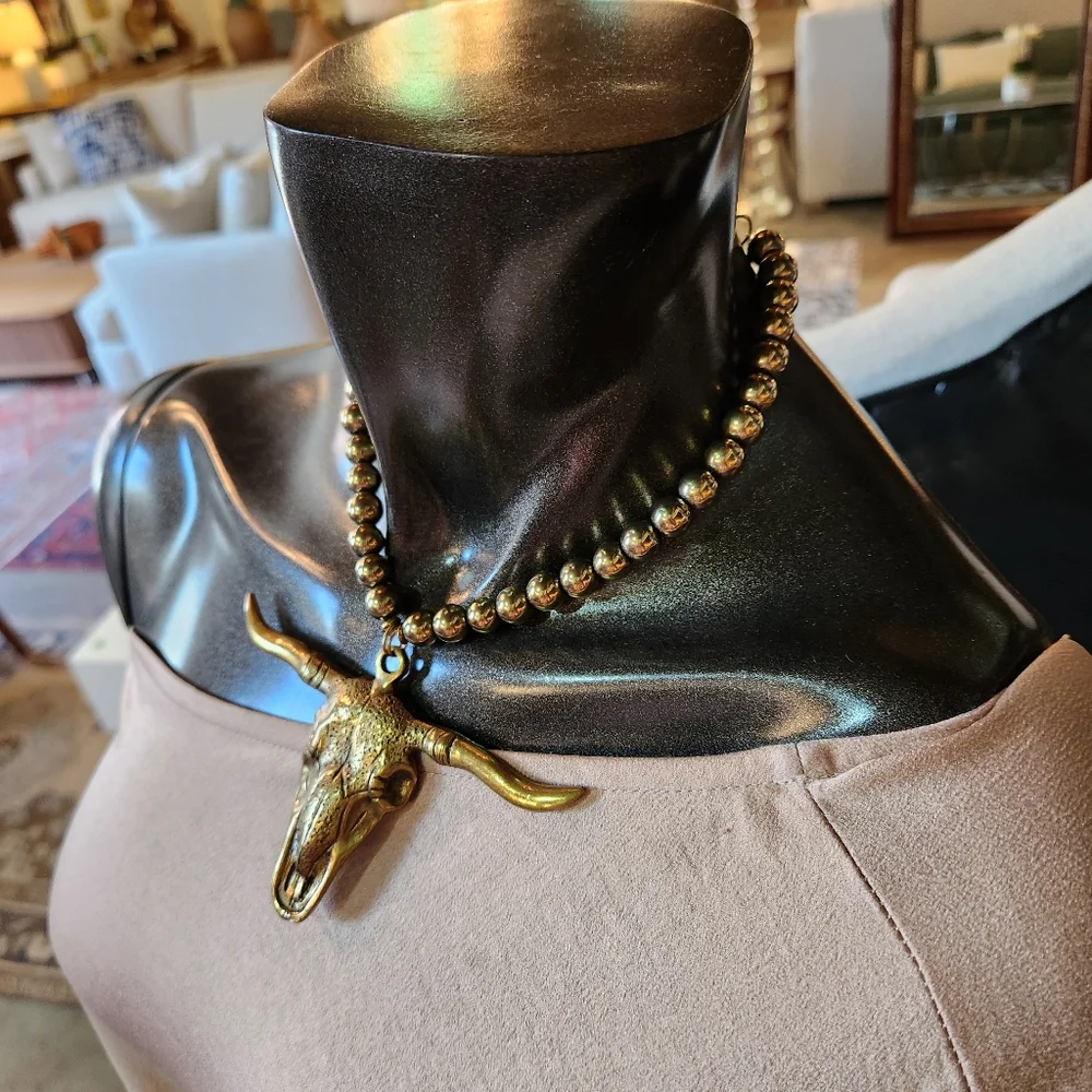 ♉️Taurus the Bull Goldtone Hematite Necklace - Only 1 Available🐂✨️ Handcrafted - Picture 9 of 16